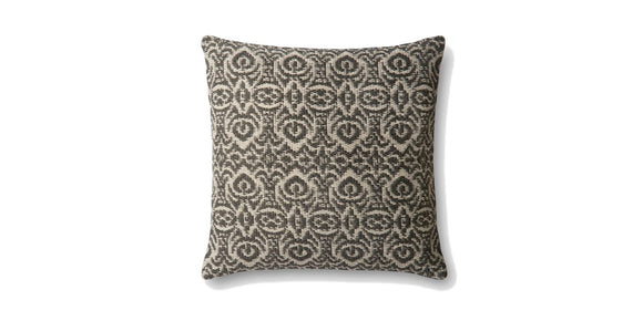 Loloi P0500 Indoor/Outdoor Pillow- Gray/Ivory